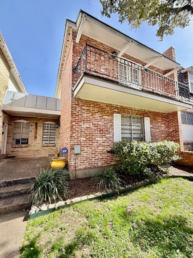 Photo - 6718 Callaghan Rd (San Antonio, TX)