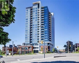 Building Photo - 641 King St W