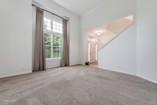 Foto del edificio - 315 Saunders Cir