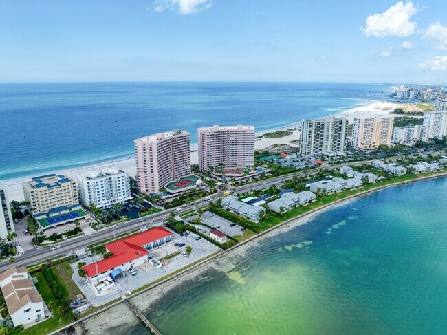 Foto del edificio - 1351 Gulf Blvd