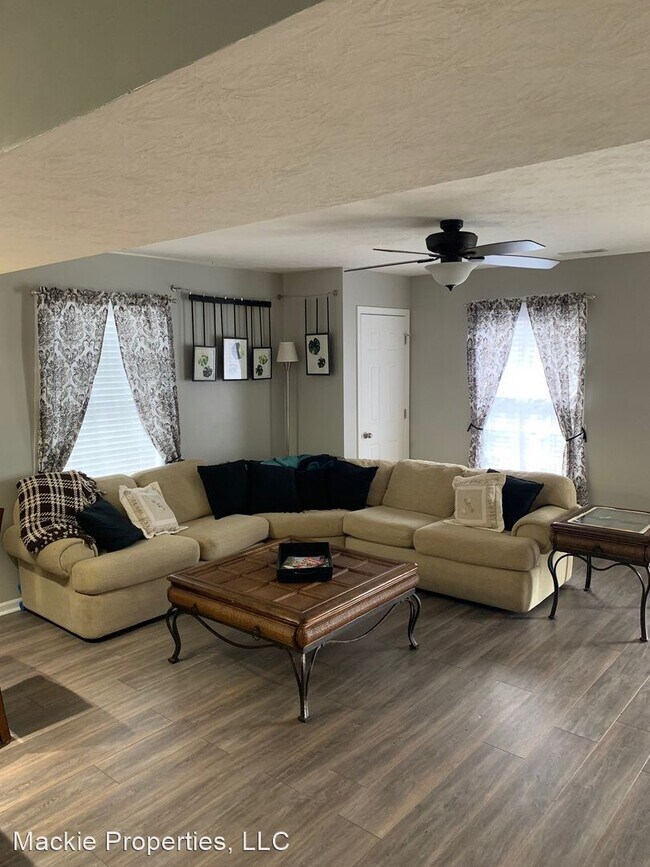 Foto del edificio - 3 br, 2.5 bath House - 2453 South Woolery ...