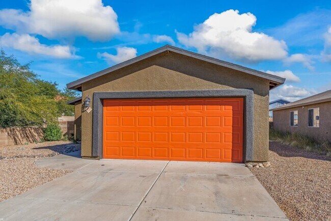Foto del edificio - Tucson, AZ - Single-Family - $1,695.00 Ava...