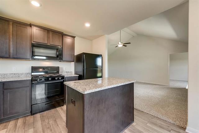 Foto del edificio - 151 Bandana Cir