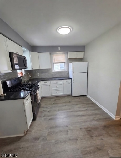 Building Photo - 166 Carmita Ave