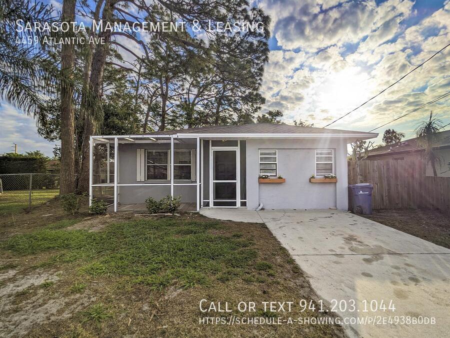 Foto principal - South Sarasota 3 Bedroom 2 Bath on Quiet S...