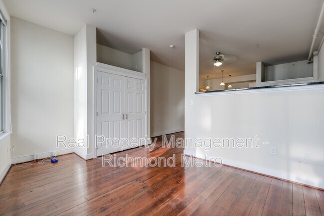 Foto del edificio - 1321 1/2 E. Main St.