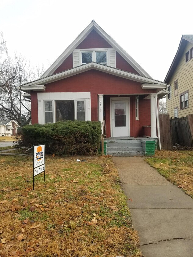Foto principal - 3931 Florence Blvd