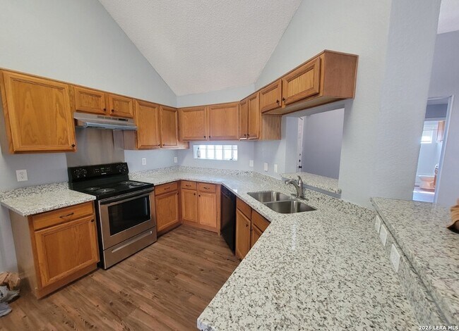 Building Photo - 9310 Bowen Dr