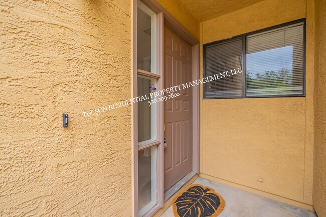 Building Photo - 3920 Paseo de Las Canchas