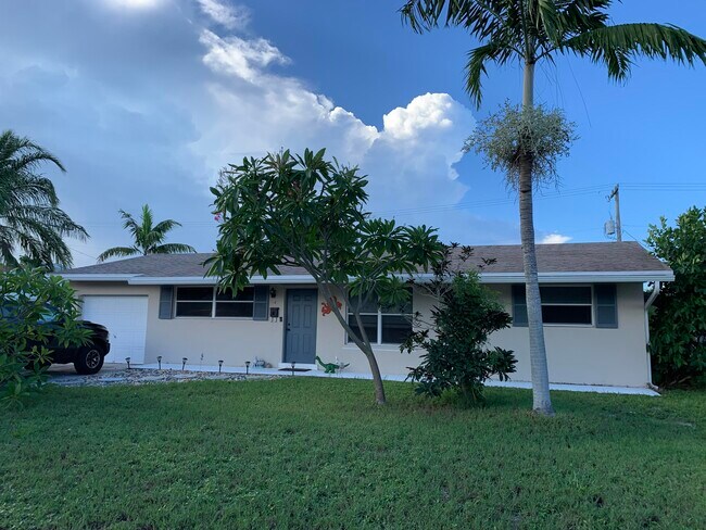 Foto del edificio - 243 SW 4th St