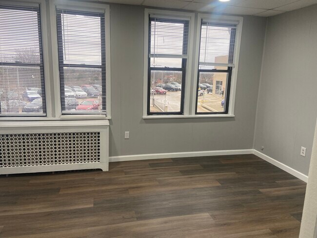 Foto del edificio - 3249 W Liberty Ave
