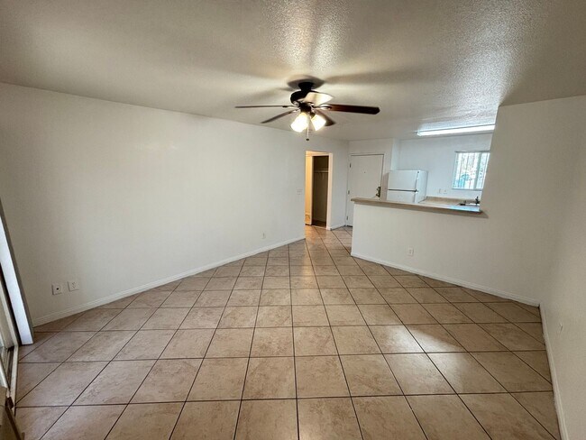 Foto del edificio - 5330 S Swenson St