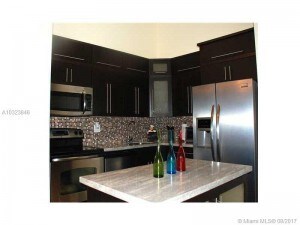 Foto del edificio - 4944 NW 102nd Ave