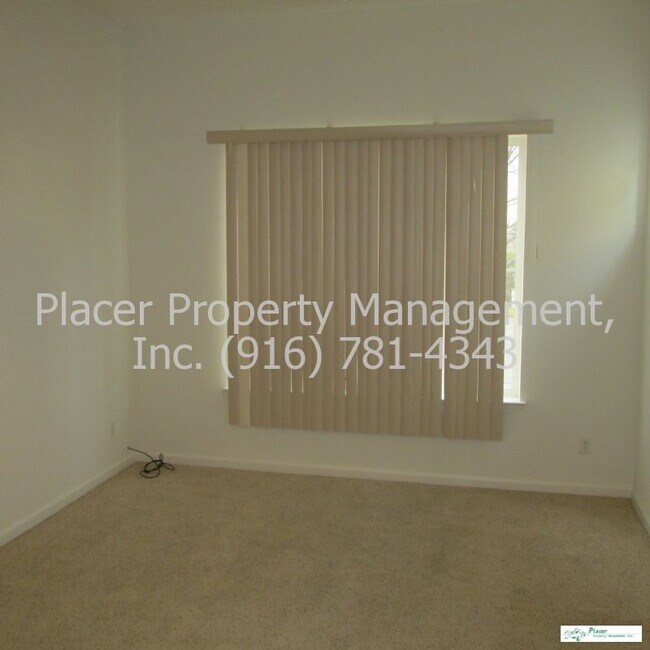 Building Photo - 5351 Nickman Way