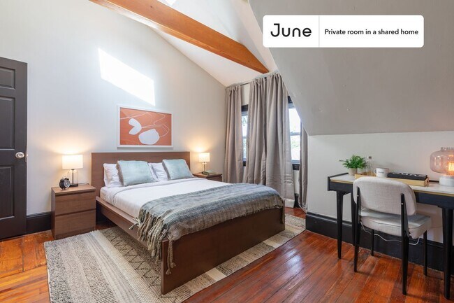 Foto del edificio - Room in Shared 5 bed/2 bath home in Allston