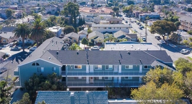 Building Photo - 1108 Termino Ave