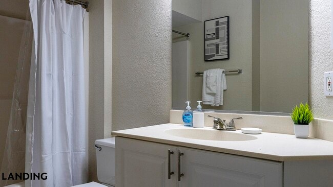 Foto del edificio - 3695 Island Club Dr