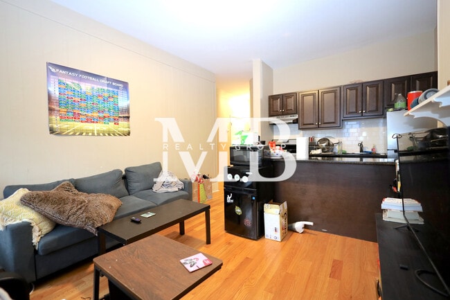 Building Photo - 15 Aberdeen St