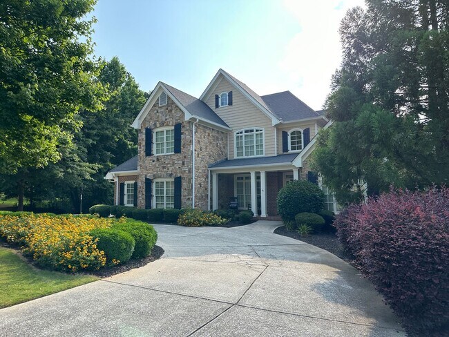 Foto del edificio - Huge, beautiful custom 4 bedroom house in Oconee!