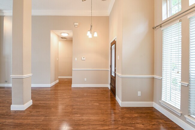 Building Photo - 21818 Windsor Castle Dr