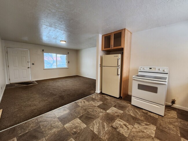 Building Photo - Harris Apartments