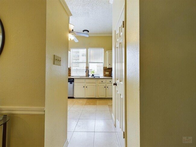 Foto del edificio - 914 W 26th St
