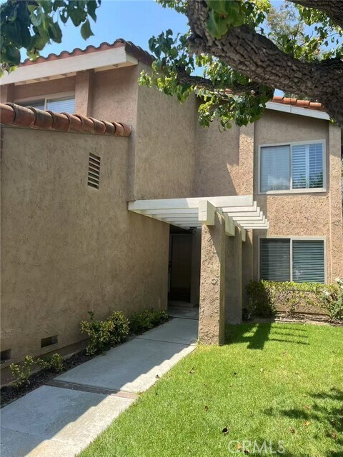 Foto del edificio - 6401 Nohl Ranch Rd