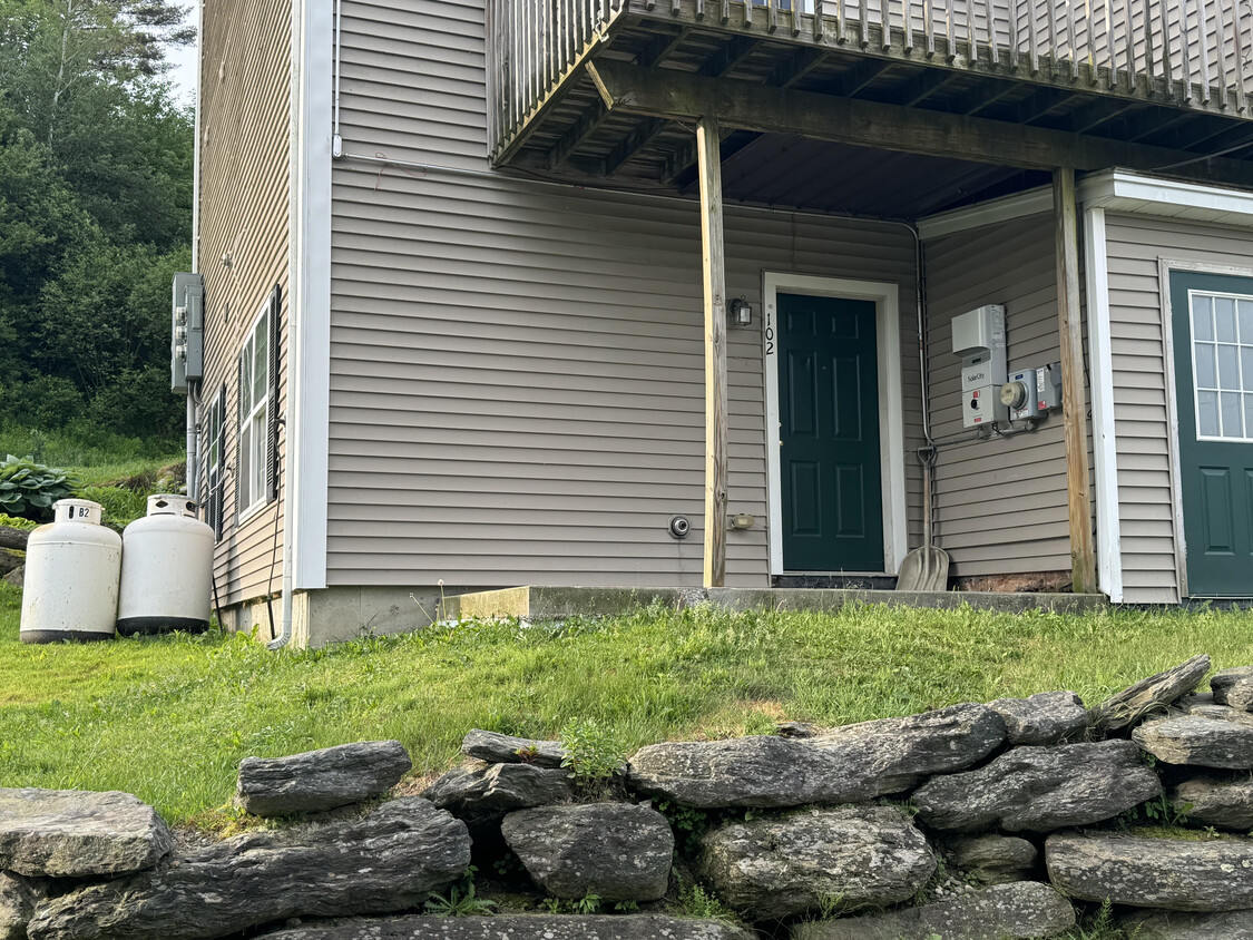 Entry from Patio - 235 Upper Pleasant Valley Rd