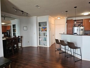 Building Photo - 1711 Old Spanish Trl