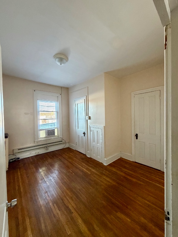 Building Photo - 837 Washington St