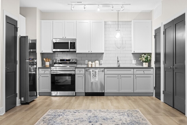 Azalea - Kitchen - Parkview at Springhill