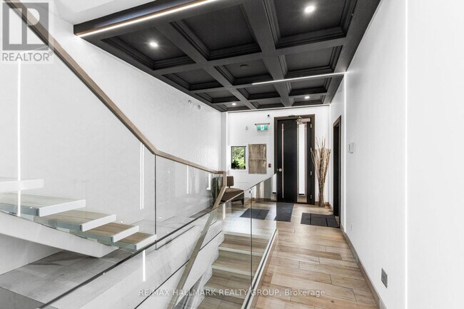 Photo du bâtiment - 201 MacLaren St