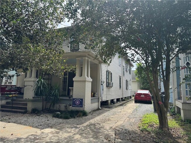 Building Photo - 8134 Freret St
