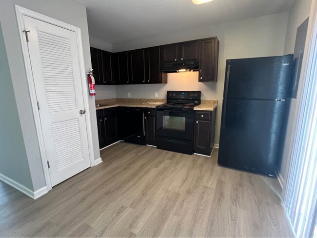 Building Photo - 16 Duiguid Dr