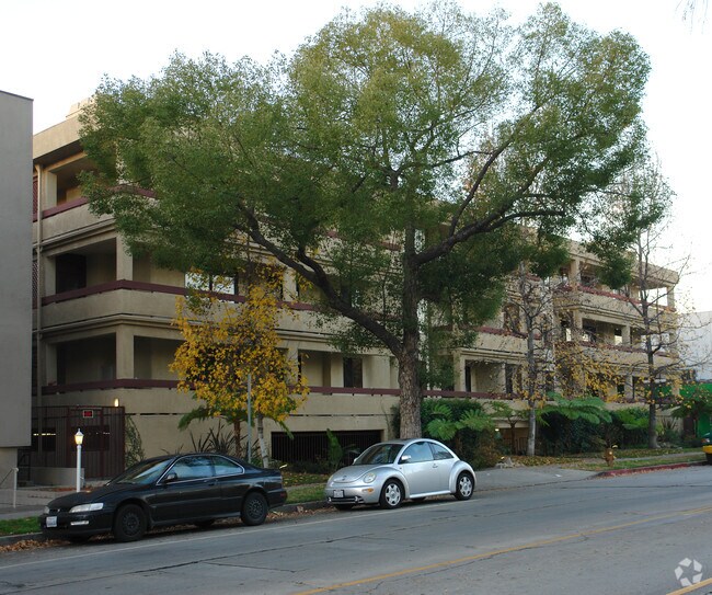 Building Photo - 11322 Camarillo St