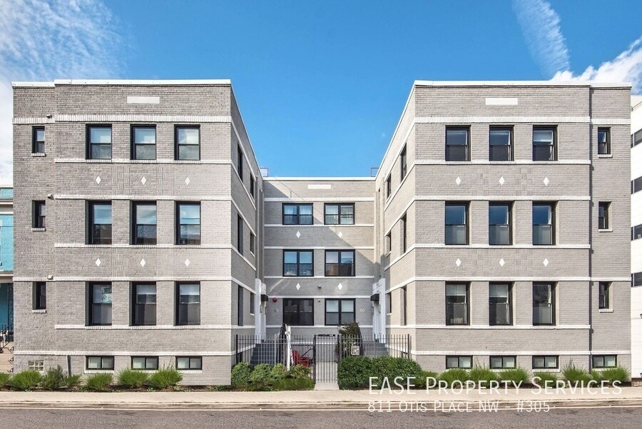Foto principal - 811 Otis Pl NW