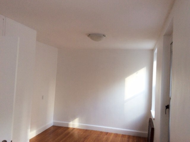 Foto del edificio - 1004 2nd Ave