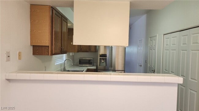 Building Photo - 5429 Cove Point Dr