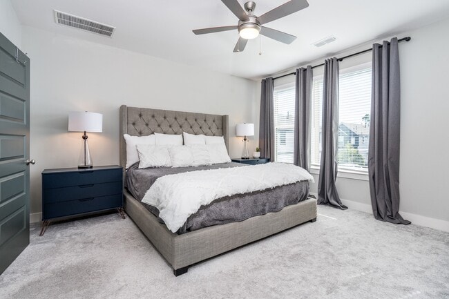 Building Photo - 968 Ford Pines Ln