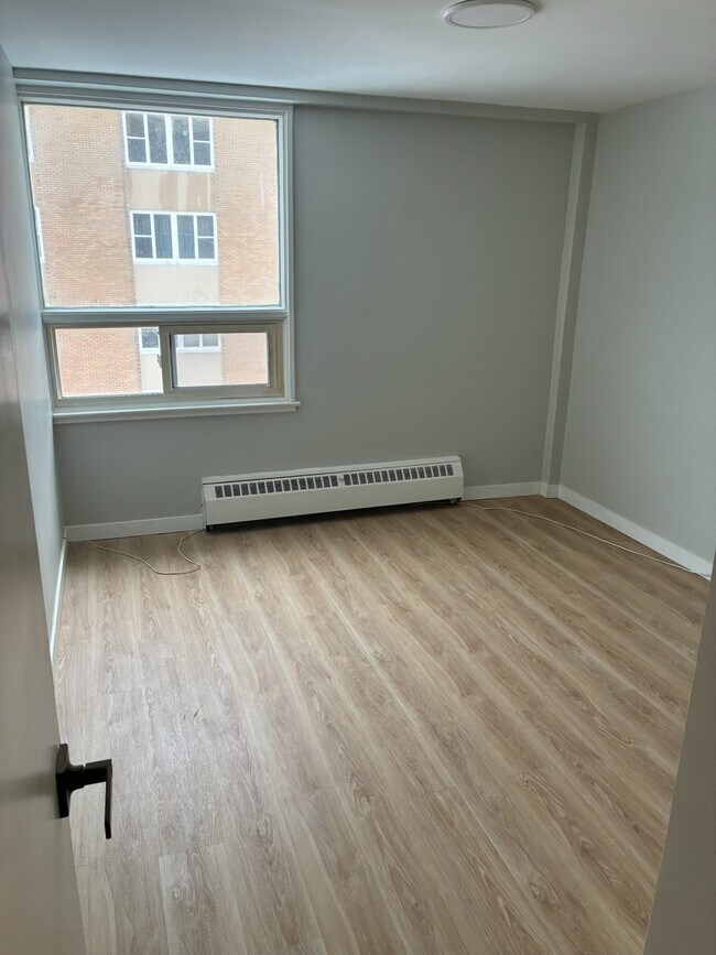 Photo du bâtiment - 3025-3025 Olivet St