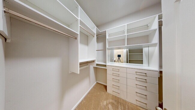 Building Photo - 15790 Whitebark Dr