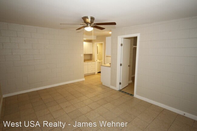 Foto del edificio - 2444 E Danbury Rd