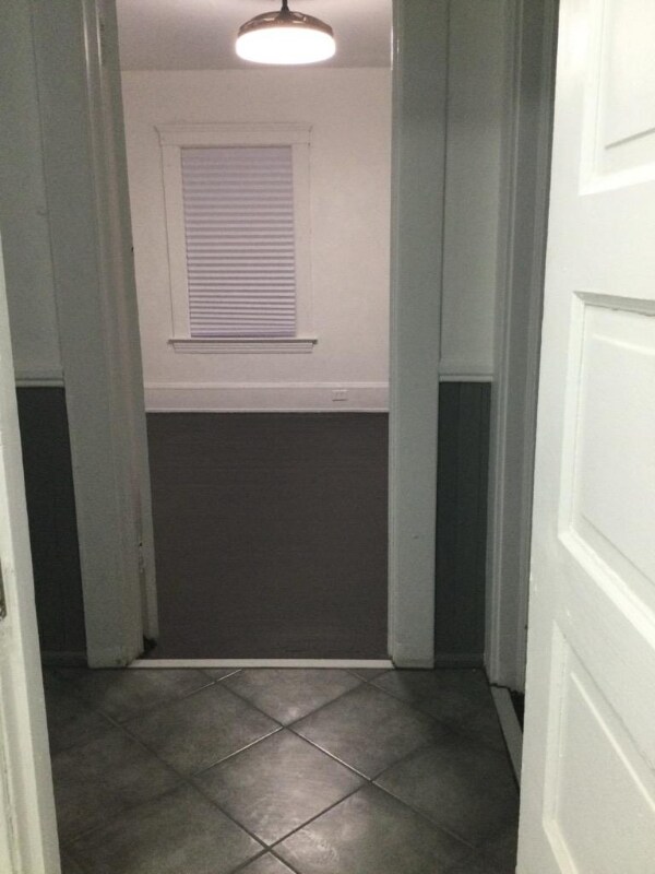 Foto del edificio - 1382 E 85th St