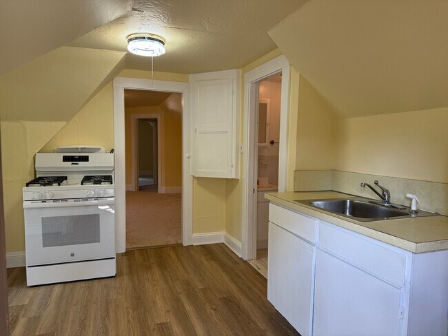 Foto del edificio - 5 Brown Ave