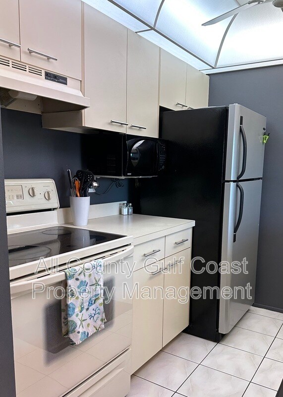 Foto del edificio - 3778 59th Ave W
