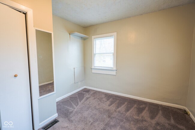 Foto del edificio - 1801 N Glenwood Ave