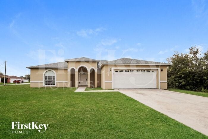 Primary Photo - 761 Platypus Ct