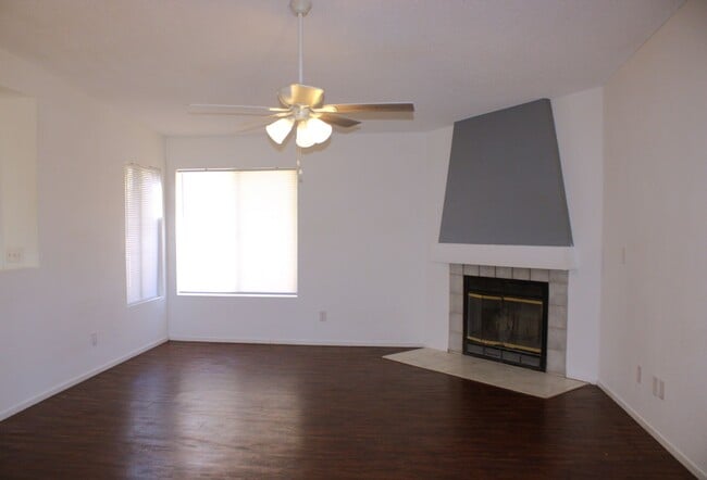 Building Photo - Charming 3-Bedroom Retreat with Spacious B...