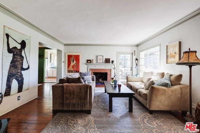 Foto del edificio - 3024 Angus St