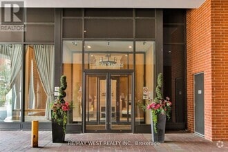Building Photo - 36-636 Via Bagnato